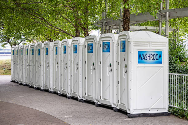 Best Porta potty rental near me  in Howards Grove, WI